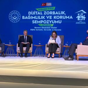 “Ekranın Ötesi: Dijital Zorbalık, Bağımlılık ve Koruma Sempozyumu” Lefkoşa’da gerçekleştirildi. - fotoğraf 3