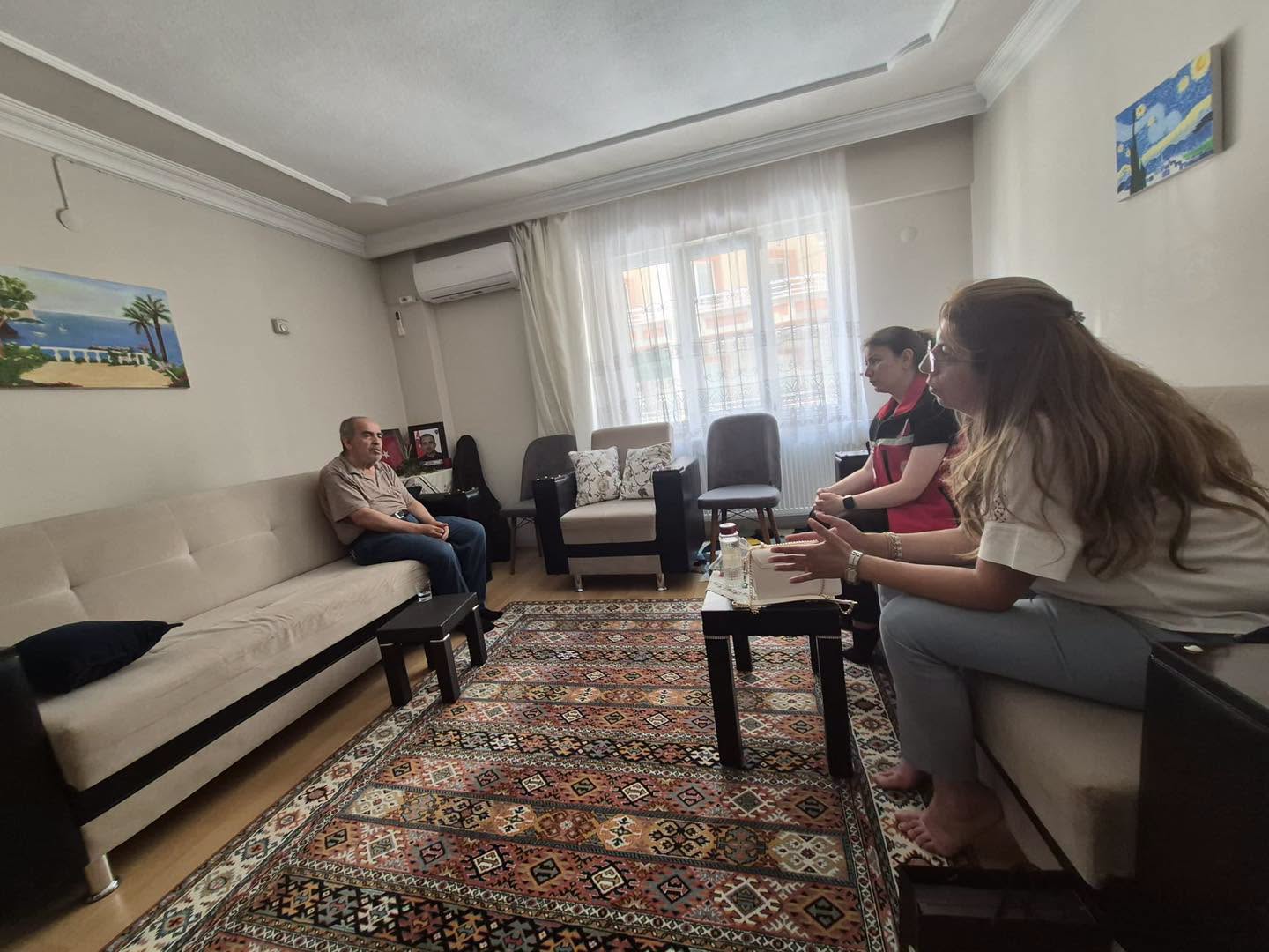 Akhisar'da Şehit Babamız Babalar Günü’nde Ziyaret Edildi