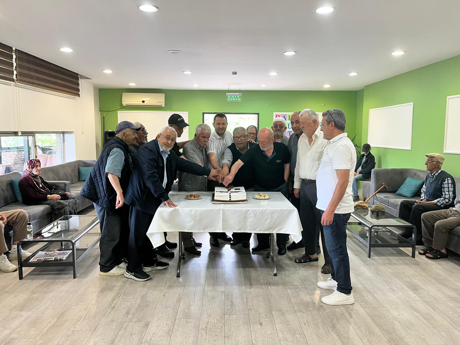 Muharrem Sancaklı Huzurevinde Babalar Günü Programı Düzenlendi.