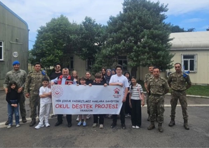 17’nci Komd. Tug. K.lığı Şht. Hakkı Erdal Kurtoğlu Kışla Ziyareti Gerçekleştirdi.