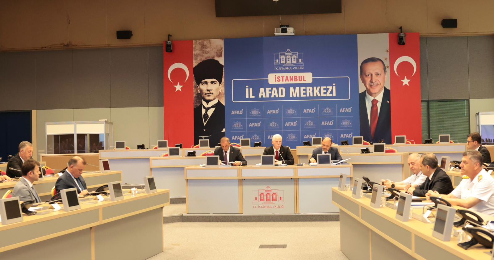 İl Müdürümüz Sn. Ömer Turan, İstanbul Valisi Sn. Davut Gül Başkanlığında Düzenlenen 2026 Yılı İstanbul Bağımlılıkla Mücadele İl Koordinasyon Kurulu Toplantısına Katılım Sağladı