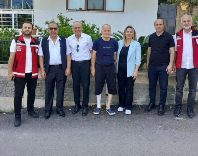 Kıbrıs Gazimiz Ali Kemal Baytarı, Geçirmiş Olduğu Ameliyat Sonrasında Evinde Ziyaret Edildi.