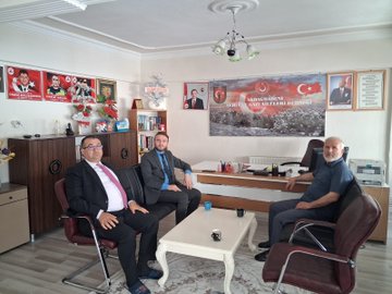 İl Müdürümüz Alper Alp, Akdağmadeni Şehit ve Gazi Aileleri Derneği’ni ziyaret ederek dernek yönetimi ve üyeleriyle bir araya geldi. 
