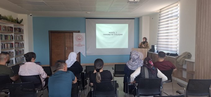 İl Müdürlüğümüz personelince, Koruyucu Aile Birinci Kademe Temel Eğitim Programı Boğazlıyan ve Çayıralan İlçelerimizde Başarıyla Tamamlandı.
