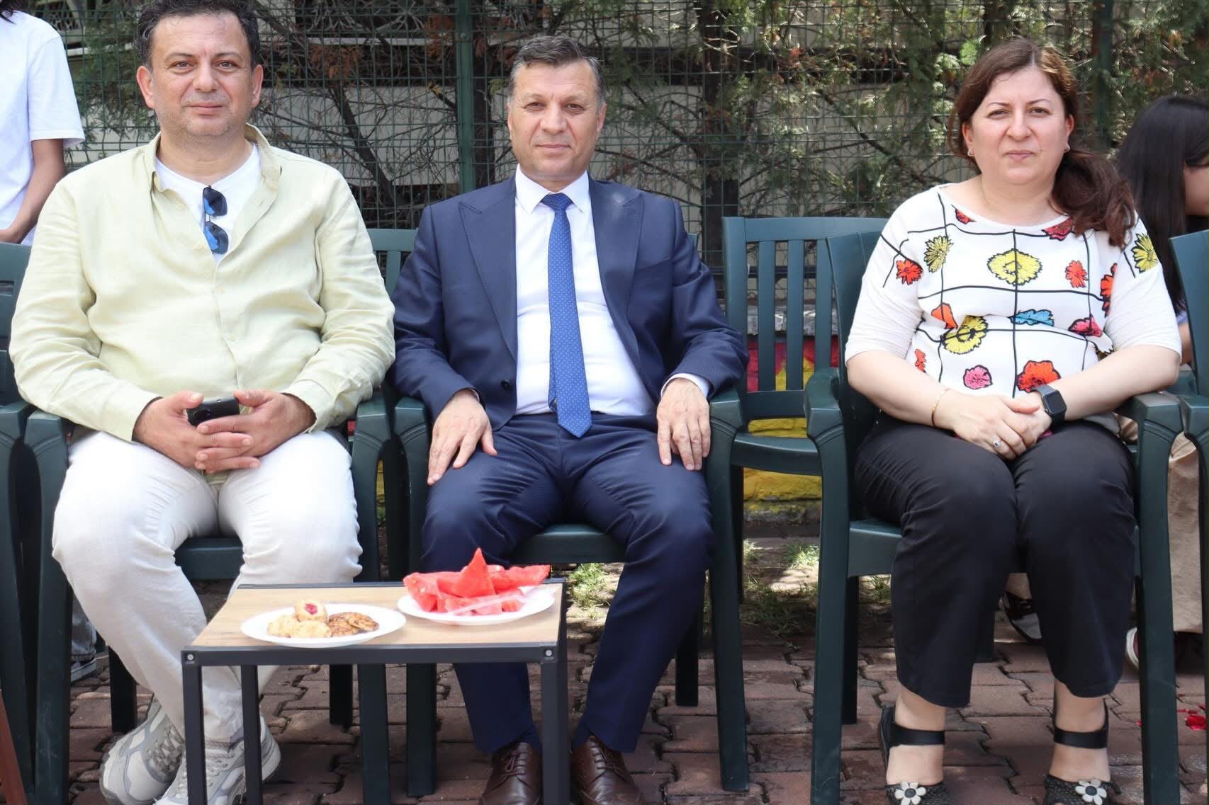 Notalar Umuda Kardeşliğe ve Karne Sevincine Dönüştü 