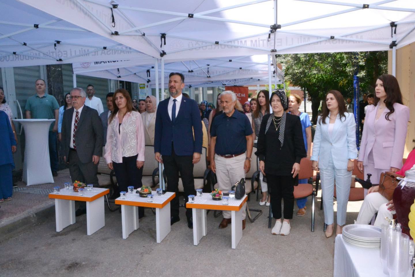 İl Müdürümüz, Geleneksel El Sanatları Sergisi Açılışına Katıldı