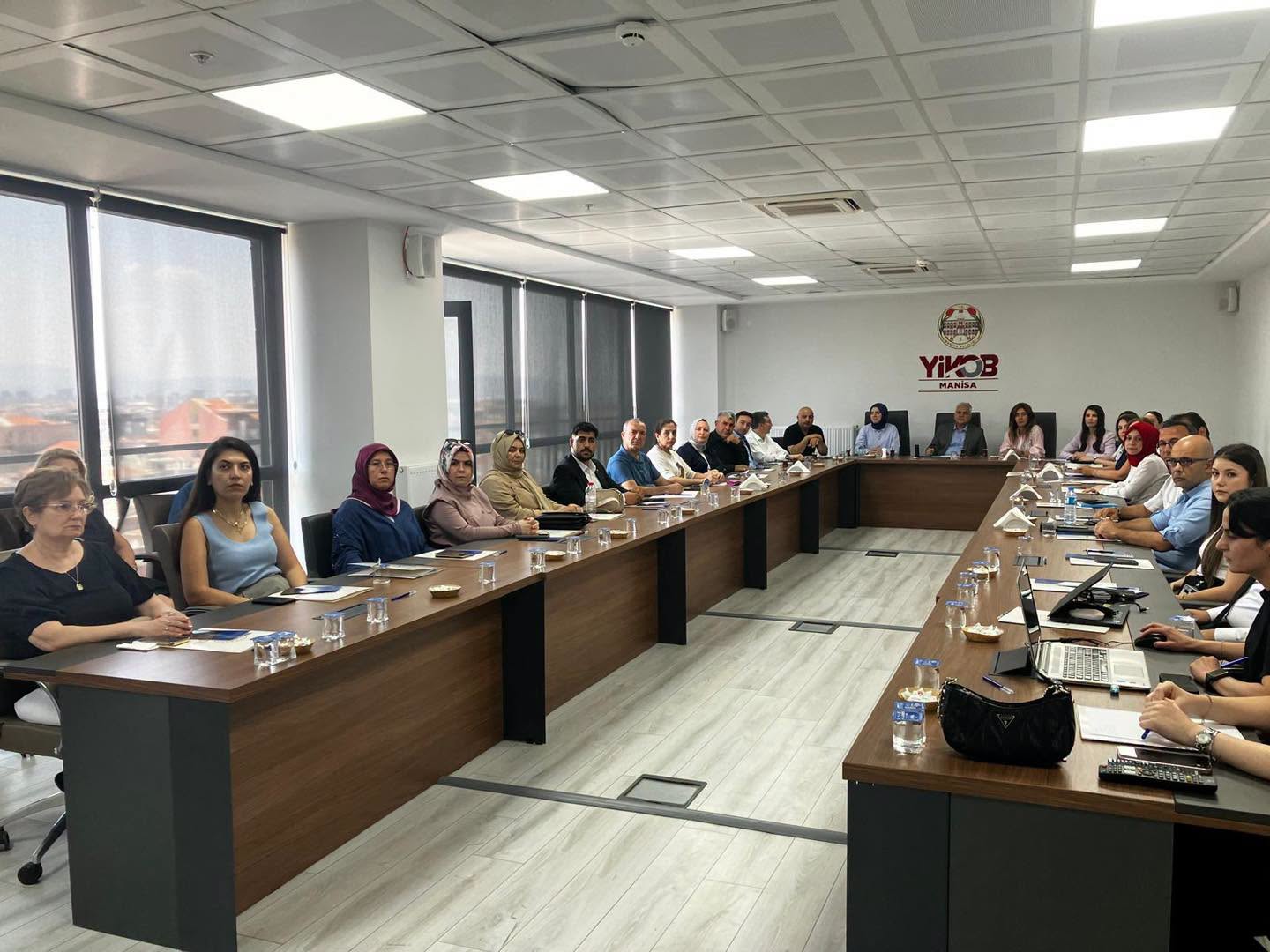 Koruyucu Aile Hizmetinin Tanıtımı ve Yaygınlaştırılmasına Yönelik Toplantı Gerçekleştirildi