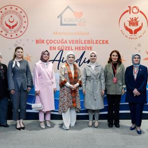 Emine Erdoğan Hanımefendi ve Bakanımız Göktaş "Gönül Elçileri Koruyucu Aile Vizyon Çalıştayı Kapanış Programı"na katıldı - fotoğraf 14