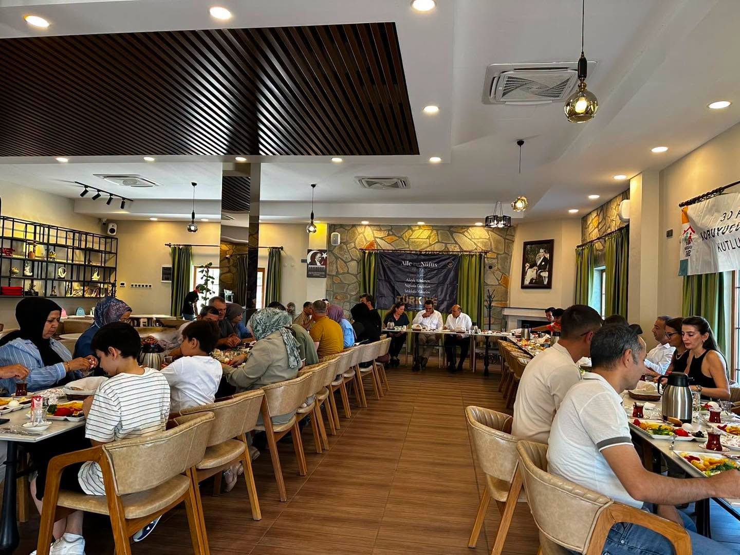 30 Haziran Koruyucu Aile Günü Kapsamında Alaşehir’de Kahvaltı Programı Düzenlendi