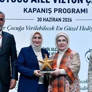 Emine Erdoğan Hanımefendi ve Bakanımız Göktaş "Gönül Elçileri Koruyucu Aile Vizyon Çalıştayı Kapanış Programı"na katıldı - fotoğraf 26