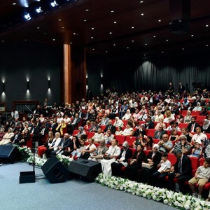 Emine Erdoğan Hanımefendi ve Bakanımız Göktaş "Gönül Elçileri Koruyucu Aile Vizyon Çalıştayı Kapanış Programı"na katıldı - fotoğraf 5
