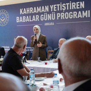 Bakanımız Göktaş, "Kahraman Yetiştiren Babalar Günü" programında konuştu - fotoğraf 3