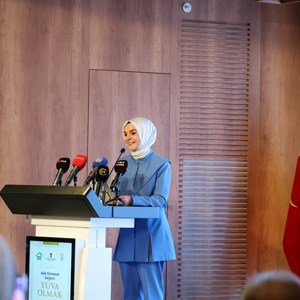 Bakanımız Göktaş, "Aile Olmanın Değeri: Yuva Olmak" programına katıldı - fotoğraf 2