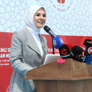 Bakanımız Sayın Mahinur Özdemir Göktaş ve Valimiz Dr. Erdinç Yılmaz, İl Müdürlüğümüze Bağlı Aktif Yaşam Merkezi’nin Açılışını Gerçekleştirdi - fotoğraf 10