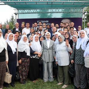 Bakanımız Göktaş, Eskişehir'de Yaşlı Aktif Yaşam Merkezi'nin açılışında konuştu - fotoğraf 21