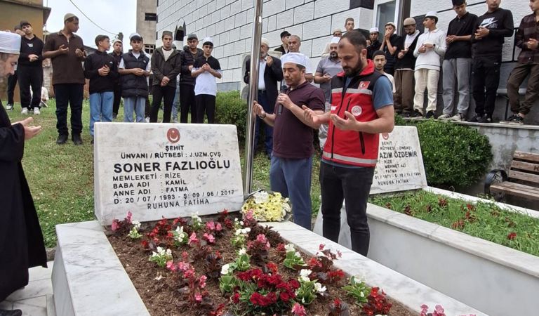 Aziz Şehidimiz Soner Fazlıoğlu Kabri Başında Anıldı