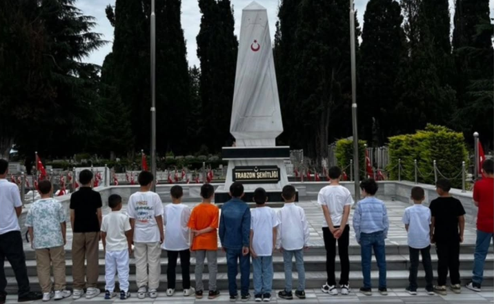 15 Temmuz Demokrasi Ve Millî Birlik Günü Dolayısıyla Sülüklü Şehitliği Ziyaret Edildi.