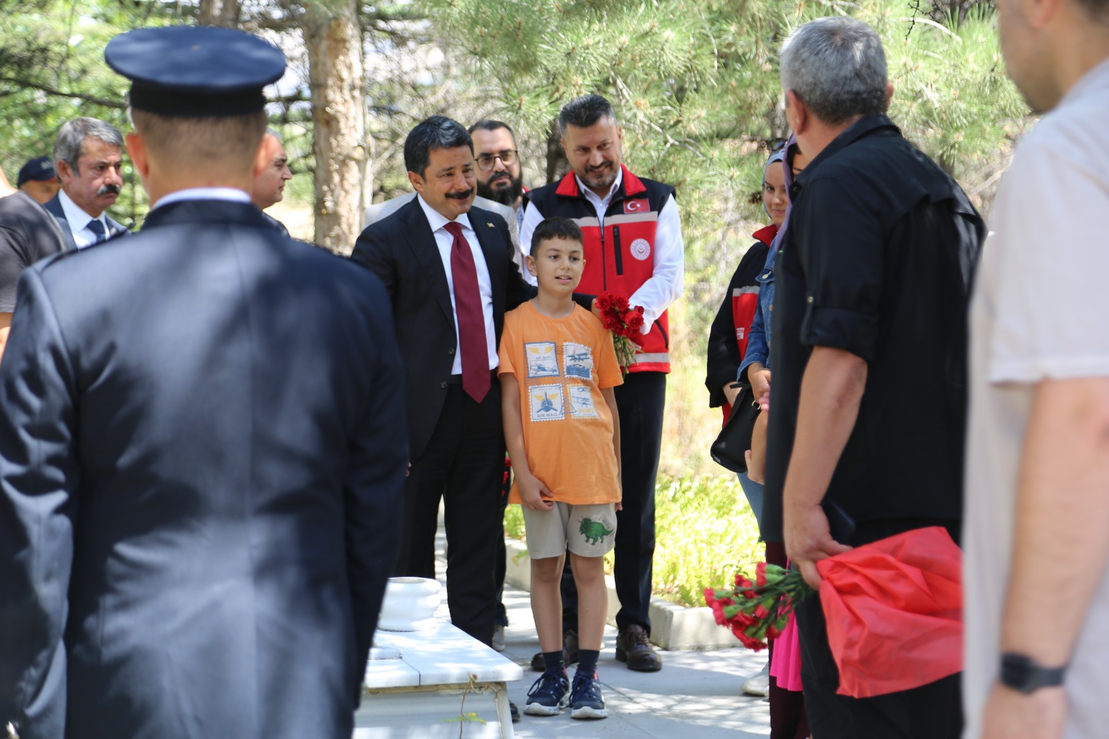 15 Temmuz Demokrasi ve Milli Birlik Günü kapsamında Kırşehir Aile ve Sosyal Hizmetler İl Müdürlüğü olarak anlam dolu bir gün yaşadık.