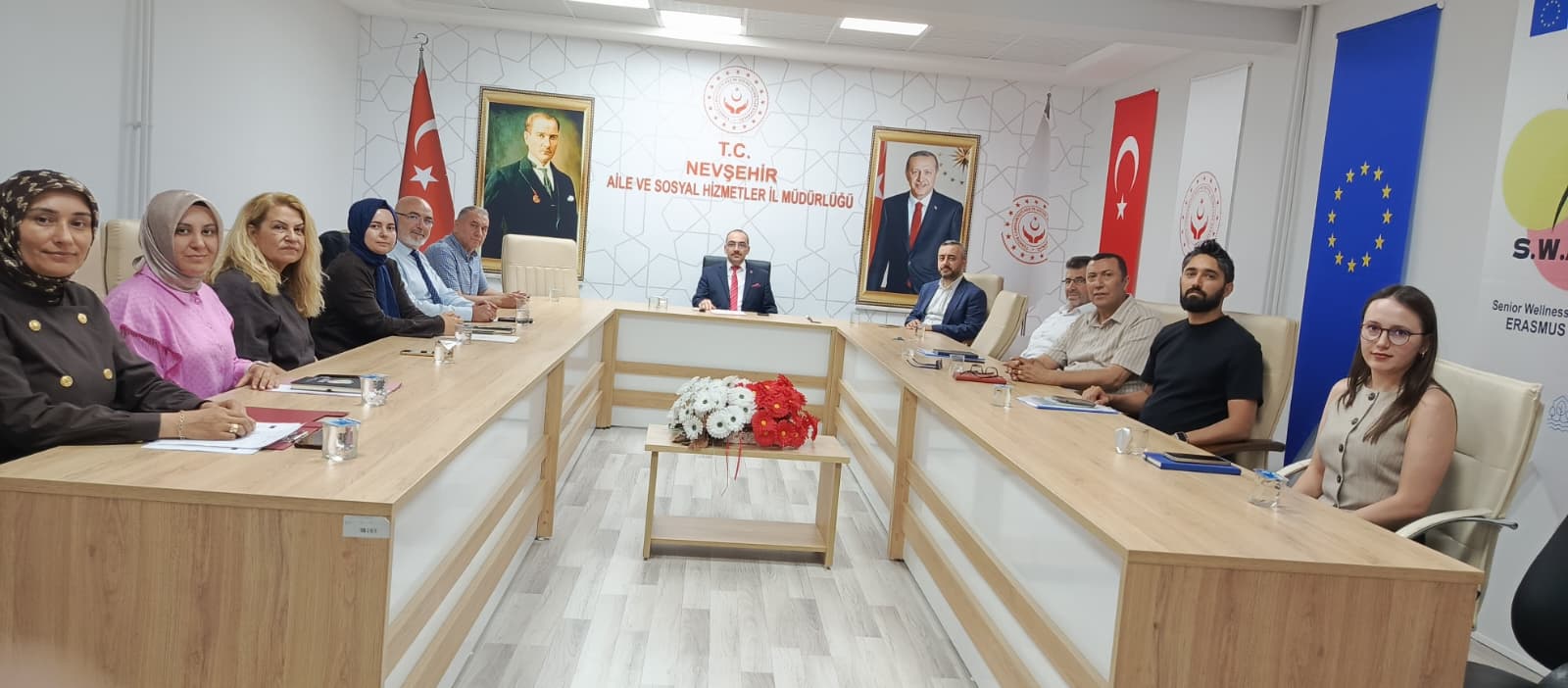İl Müdürümüz Sn. Cüneyd ÖZDEMİR, İl Müdür Yardımcılarımız, Şube Müdürlerimiz ve Kuruluş Müdürlerimiz ile bir araya gelerek değerlendirme ve istişare toplantısı gerçekleştirdi