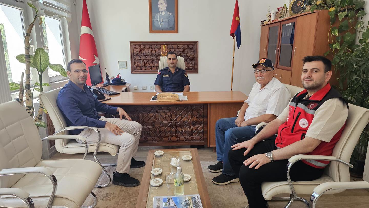 Demirci İlçe Jandarma Komutanı ve İlçe Emniyet Müdürüne Ziyaret Gerçekleştirildi