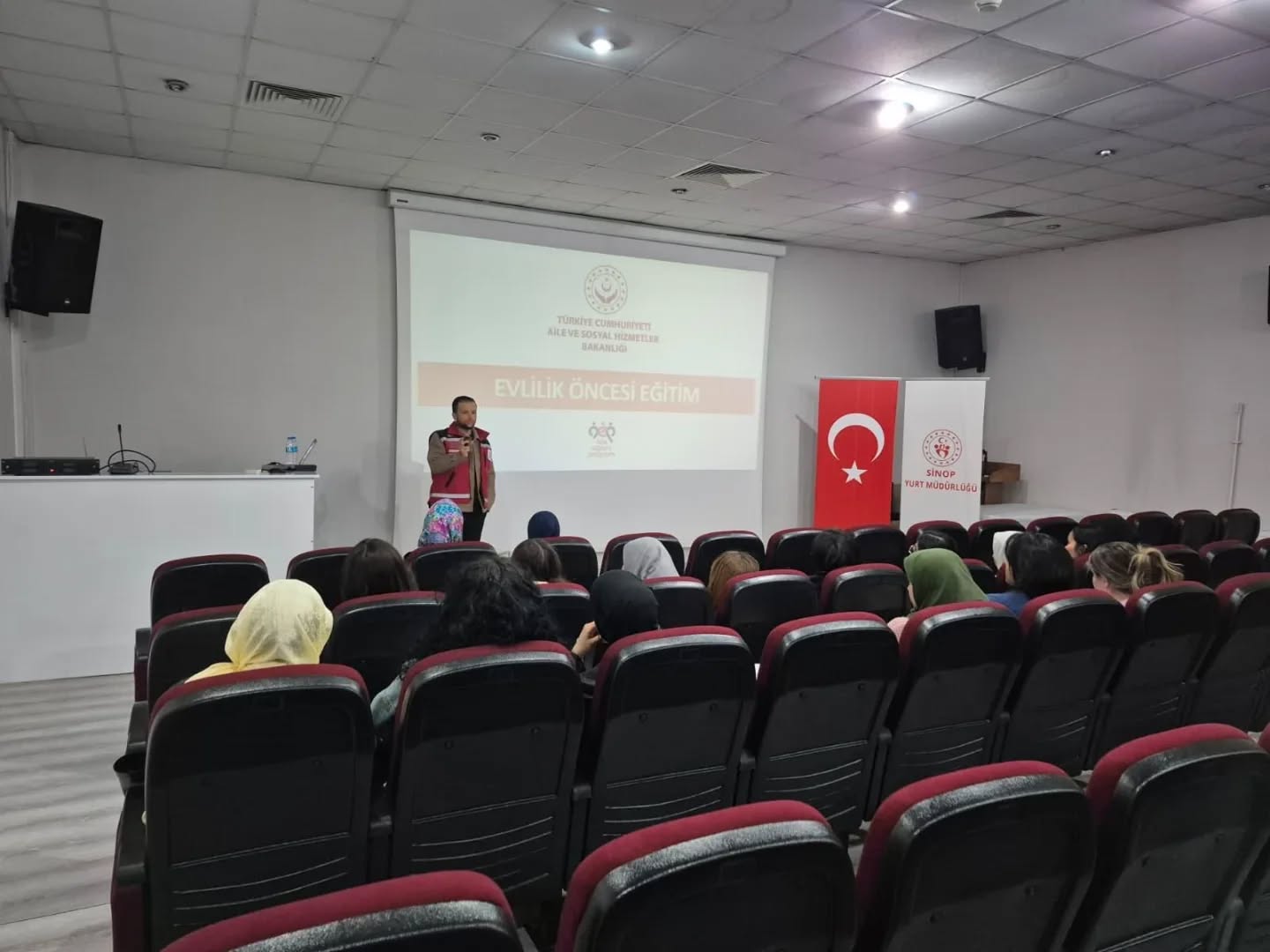 KYK Öğrencilerine Evlilik Öncesi Süreçler Eğitimi Verildi