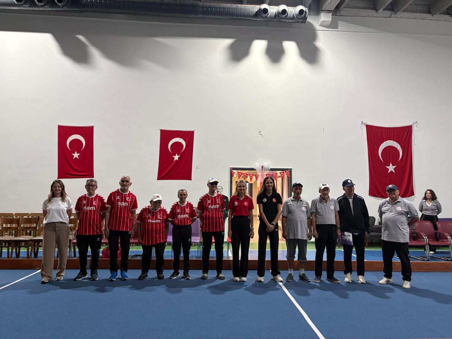 Soma Huzurevi Bocce Takımı Dostluk Müsabakasından Galibiyetle Ayrıldı