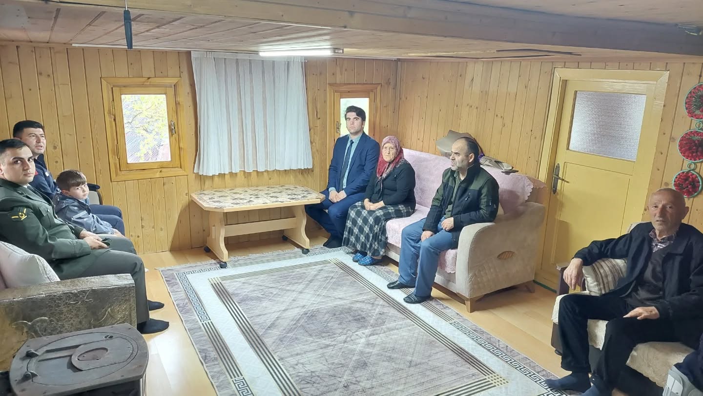 Şehit Annelerine Anlamlı Anneler Günü Ziyareti
