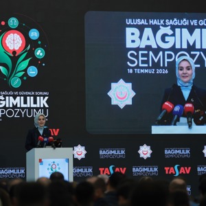 Bakanımız Göktaş, "Ulusal Halk Sağlığı ve Güvenlik Sorunu: Bağımlılık" sempozyumunda konuştu - fotoğraf 3