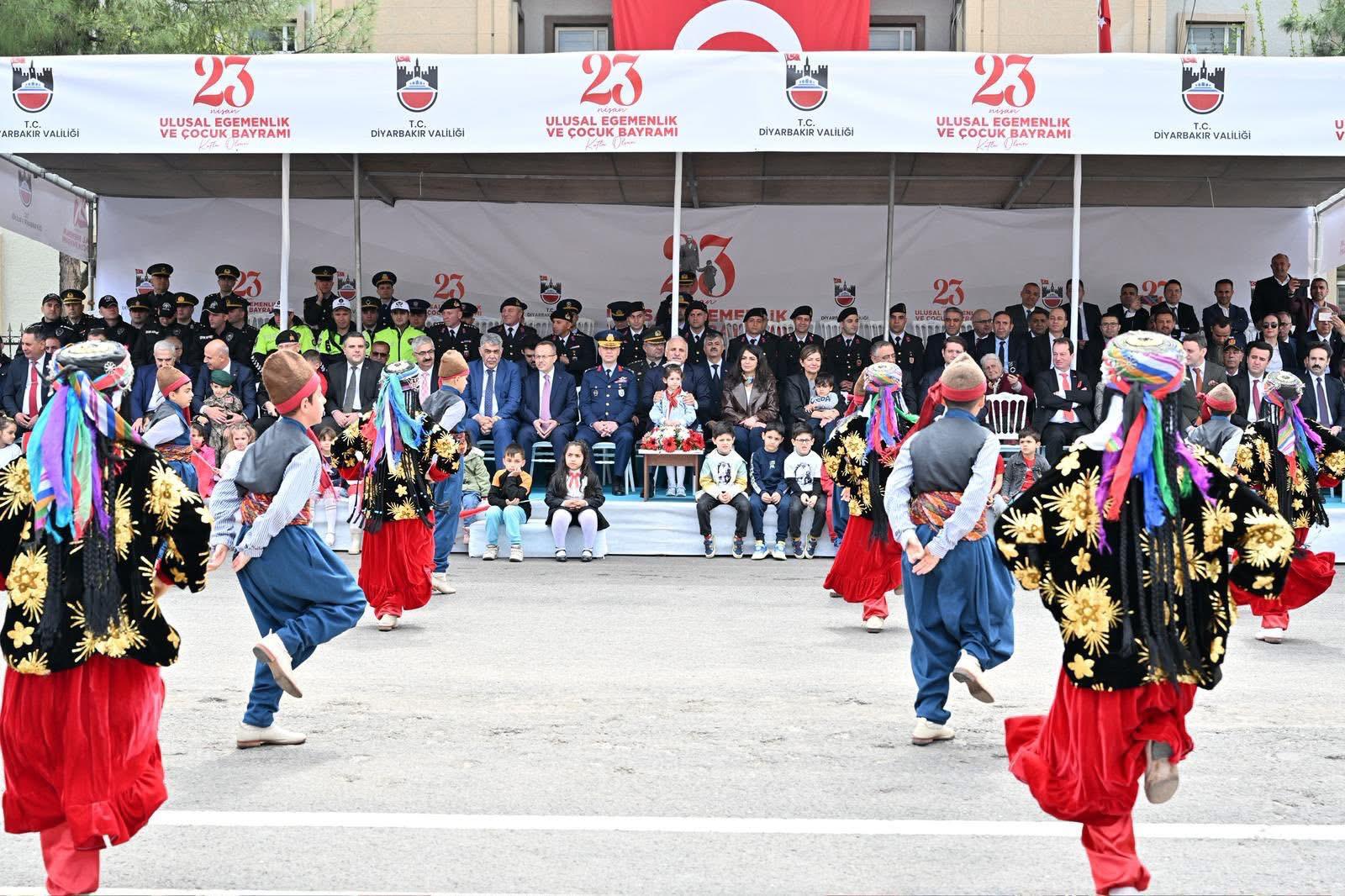 23 Nisan Ulusal Egemenlik ve Çocuk Bayramı Coşkuyla Kutlandı
