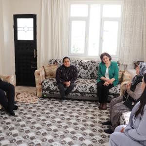 Anneler Günü Öncesinde Yürek Isıtan Ziyaret - fotoğraf 1