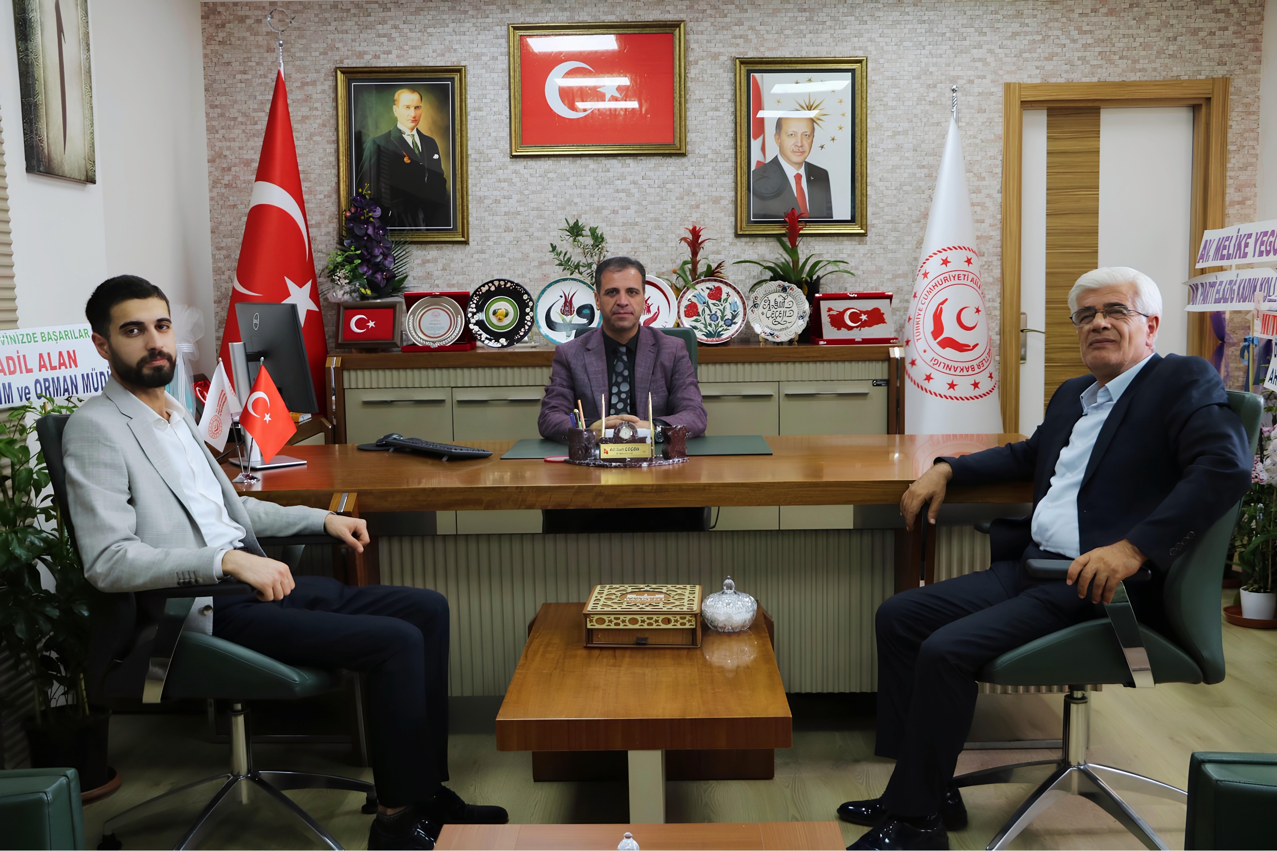 Diyarbakır Hasenan Aşireti Derneği Başkanından İl Müdürümüze Ziyaret