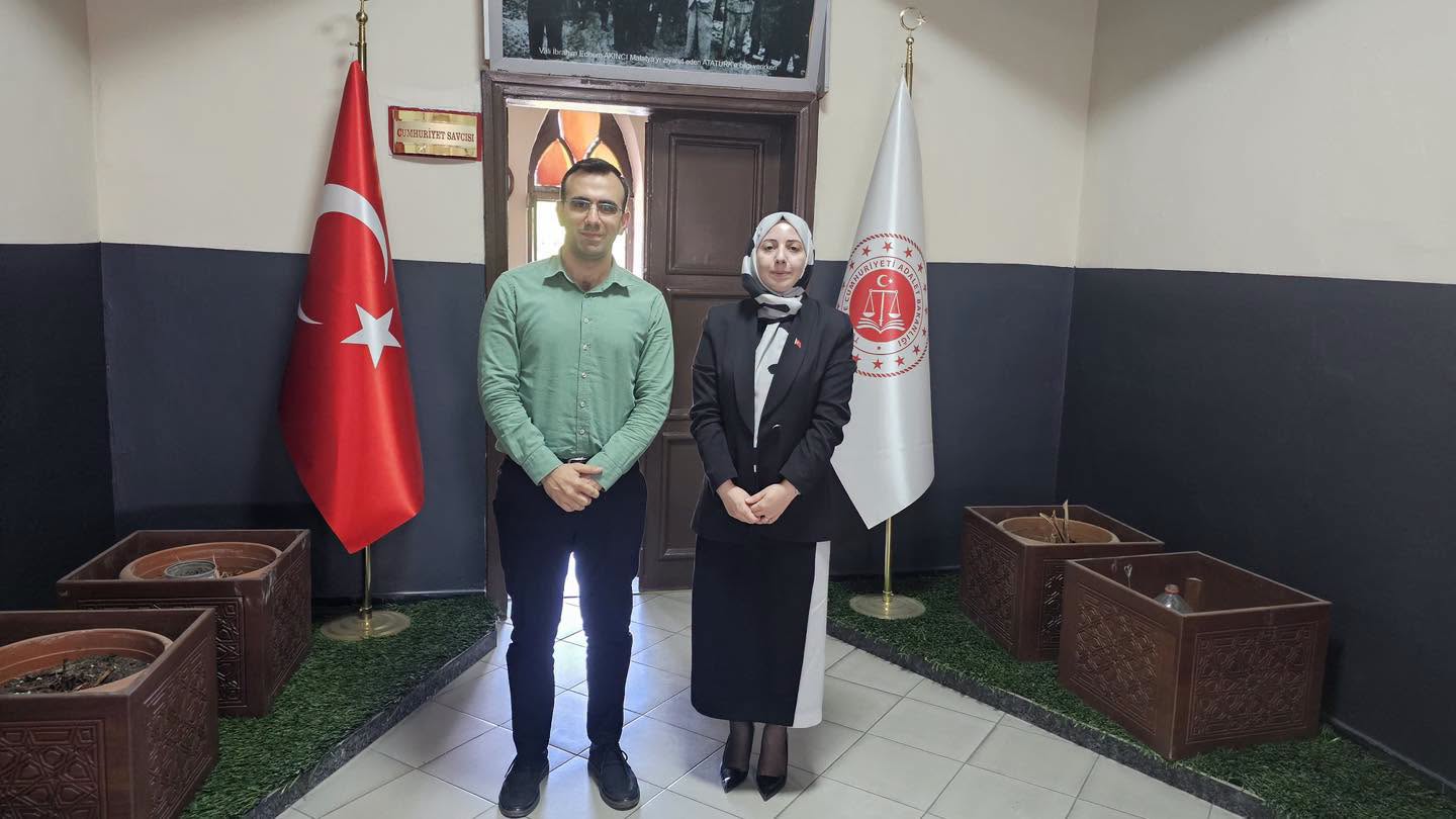 Demirci Sosyal Hizmet Merkezi Müdürü Cumhuriyet Başsavcısını Ziyaret Etti