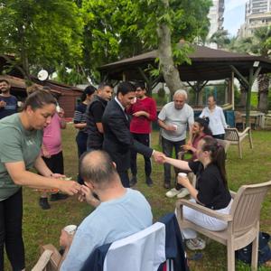 Bayramın Bereketi ve Sevinci Yedipınar Gündüz Bakım, Rehabilitasyon ve Aile Danışma Merkezi Müdürlüğünde Buluştu - fotoğraf 3