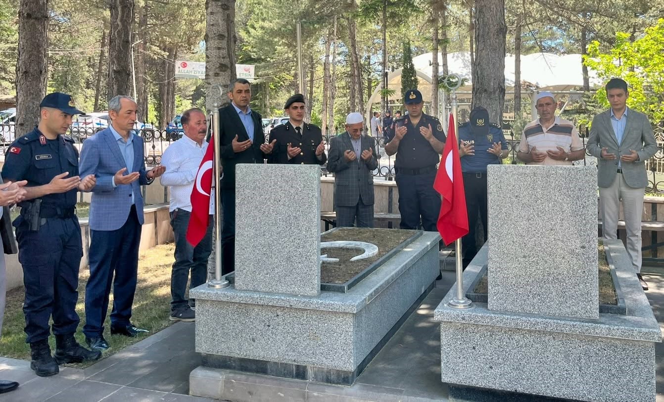 Aziz Şehidimiz Piyade Asteğmen Mustafa Kasar Dualarla Anıldı