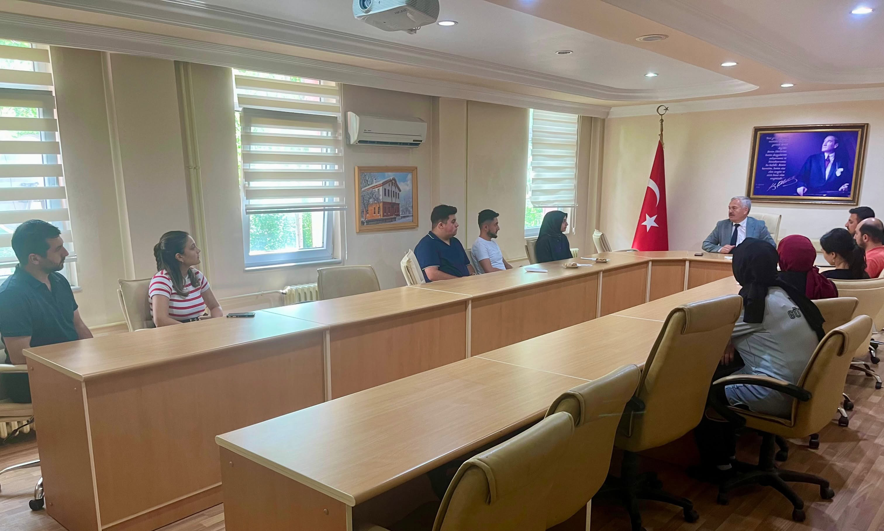 İl Müdürümüz Cide Sosyal Hizmet Merkezi Müdürlüğümüzü Ziyaret Etti