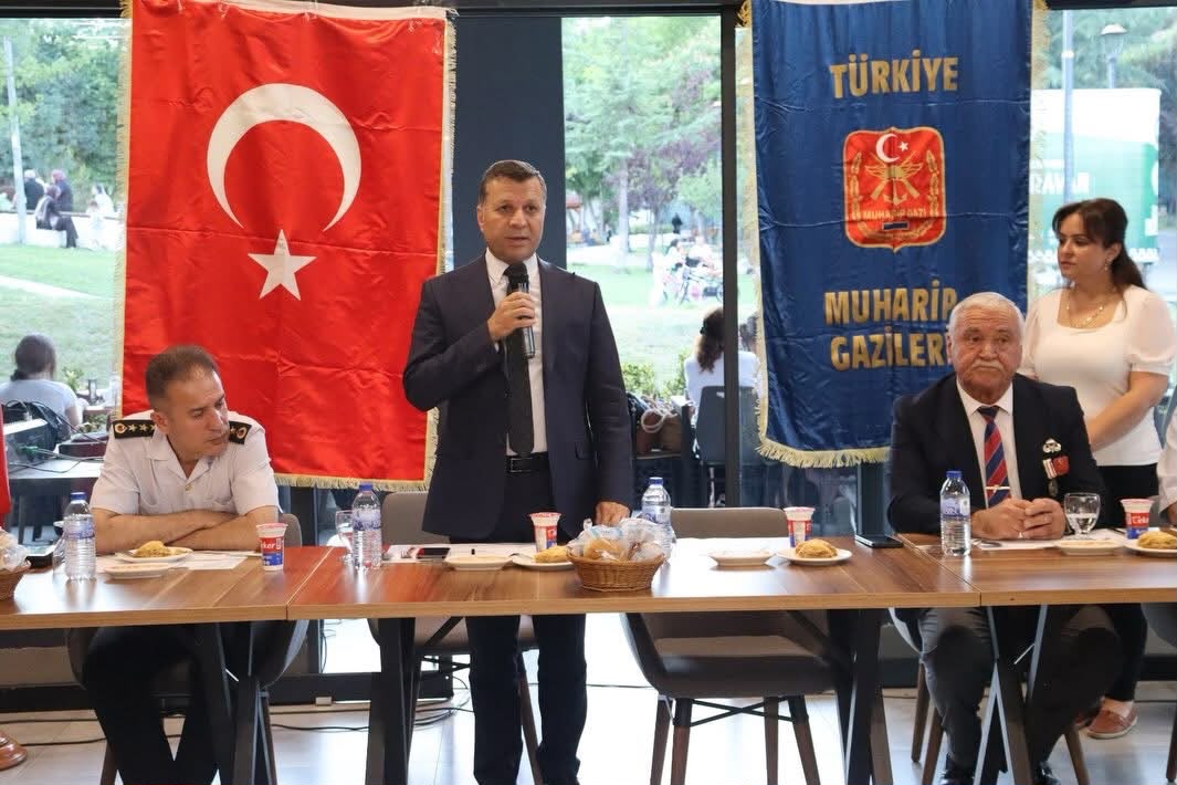 Kıbrıs Barış Harekâtının 52. Yıl Dönümünde Kahraman Gazilerimizle Bir Araya Geldik