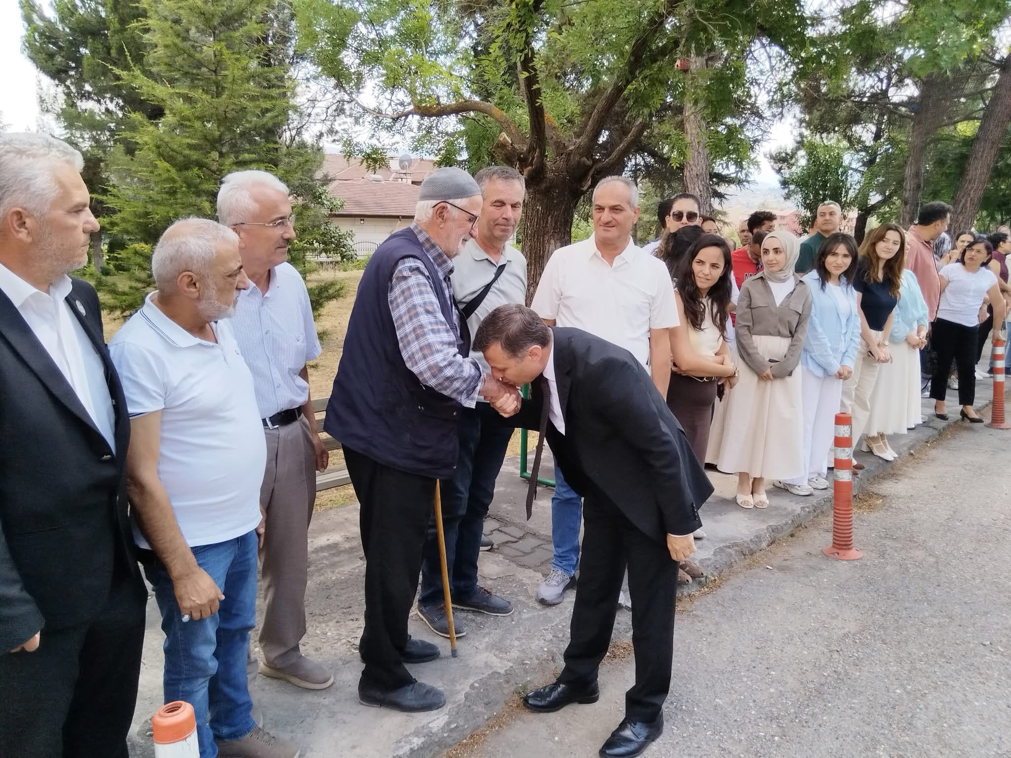 Gönüllerde İz Bırakan Bir Veda