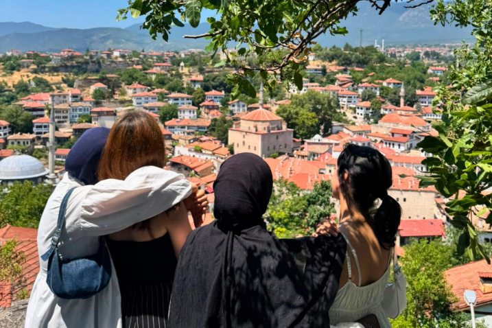 İstanbul, Bursa, Karabük Ve Bolu İllerini Kapsayan Bir Gezi Programı Düzenlendi.