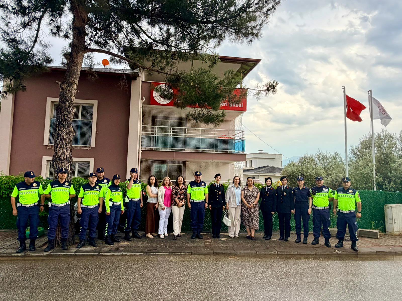 Denizli 0-6 Yaş Çocuk Evleri Sitesi Müdürlüğüne Anlamlı Ziyaret Gerçekleştirildi
