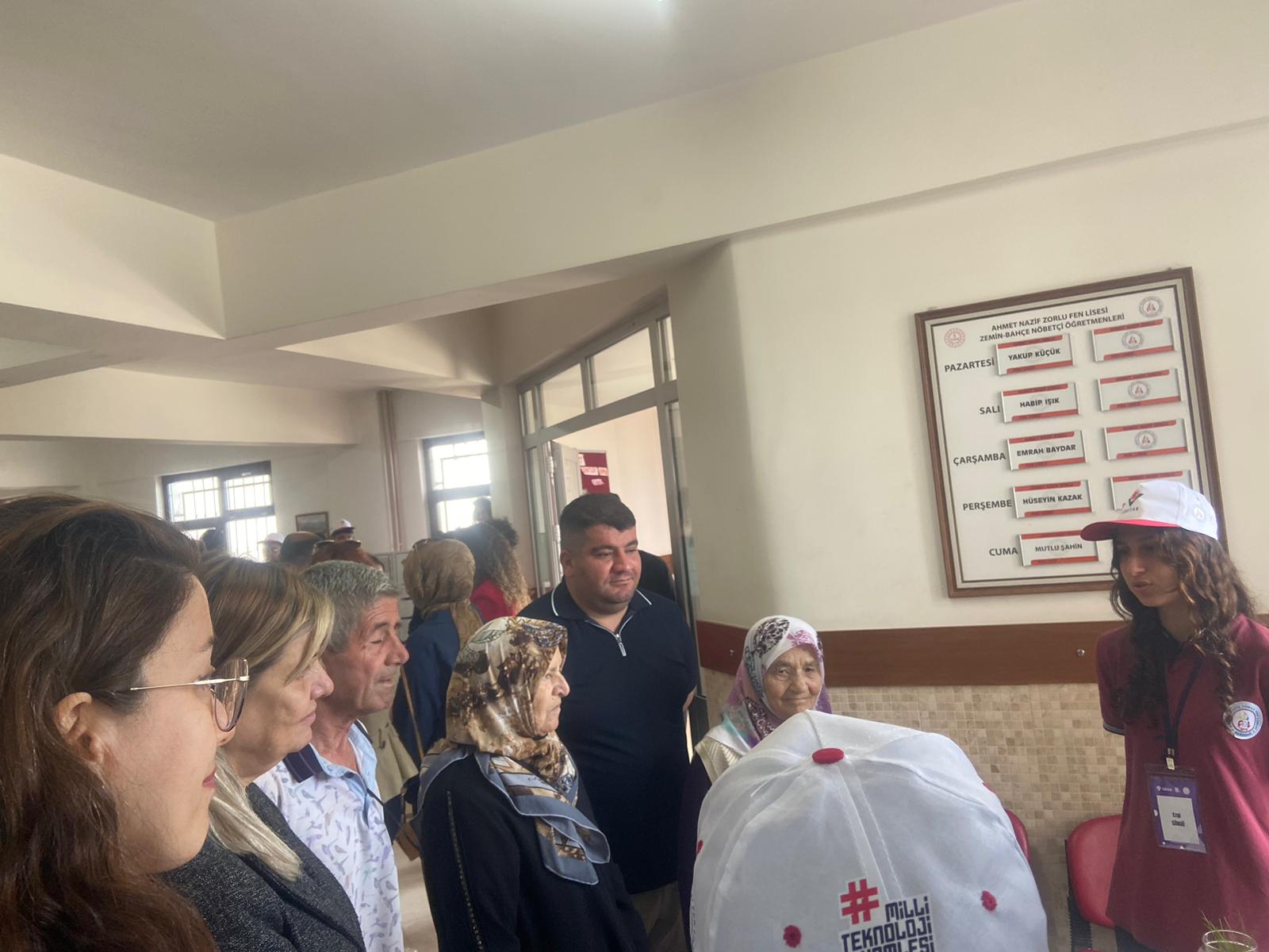 Huzurevi Sakinlerimiz Bilim Fuarını Ziyaret Etti