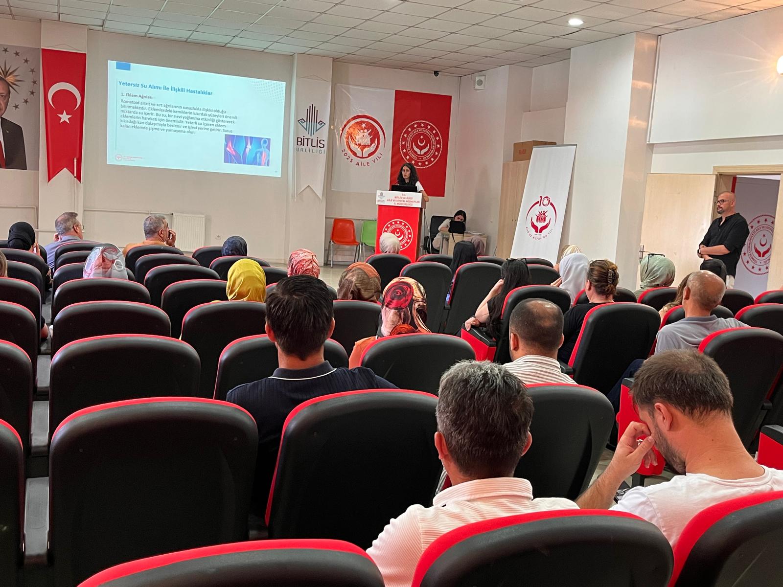Hizmet İçi Eğitimlerimiz Devam Ediyor...