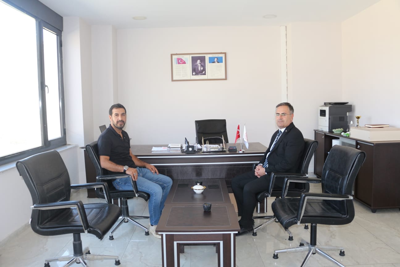 İl Müdürümüz Vefa Akdoğan, Bitlis Şiddet Önleme ve İzleme Merkezi (ŞÖNİM) Müdürlüğümüzü ziyaret ederek yürütülen çalışmalar hakkında bilgi aldı
