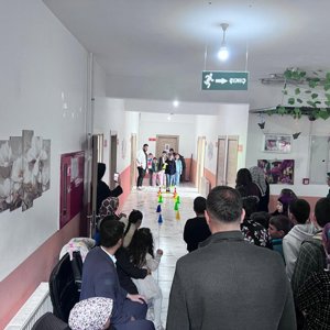 İl Müdürlüğümüze bağlı Karlıova Sosyal Hizmet Merkezi kuruluş müdürü Ahmet KETENCİ, "10-16 Mayıs Engelliler Haftası" kapsamında düzenlenen etkinliğe katıldı.                 - fotoğraf 2
