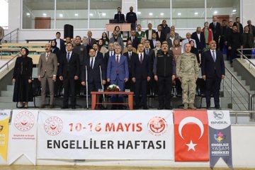 10-16 Mayıs Engelliler Haftası kapsamında Bingöl’de özel bireylerimizle voleybol müsabakası düzenlendi.