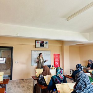 Kur’an Kursu Kursiyerlerine Yönelik Kadına Yönelik Şiddetle Mücadele Eğitimi Düzenlendi - fotoğraf 2