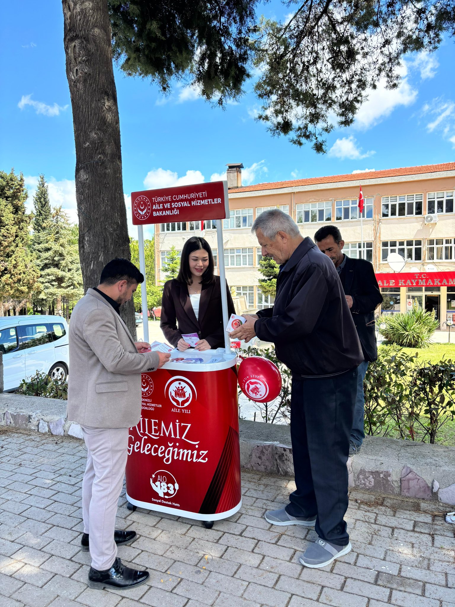 Aile Odaklı Hizmet Modelleri Vatandaşlarla Buluşturuldu