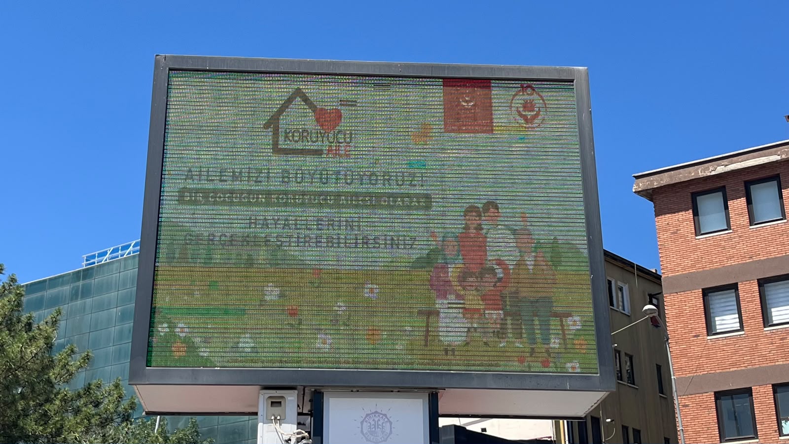 30 Haziran Koruyucu Aile Günü kapsamında, Kırıkkale genelindeki dijital ekranlarda Koruyucu Aile hizmet modeline yönelik farkındalık çalışmalarımıza yer verdik.