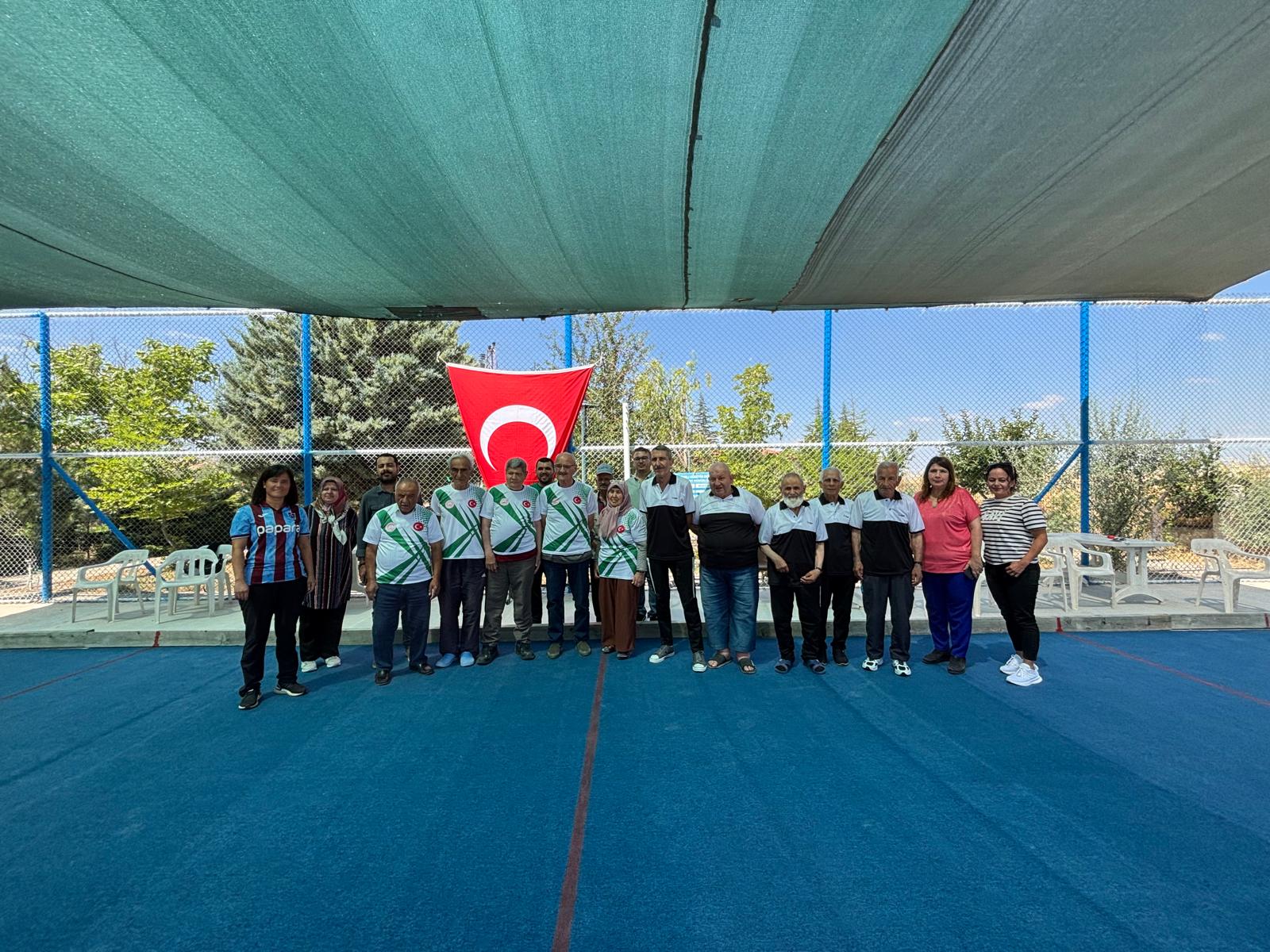 Sandıklı Hüseyin Develi Huzurevi ile Uluborlu Hacı Ahmet Şençopur Huzurevi Bocce Müsabakası Düzenlendi