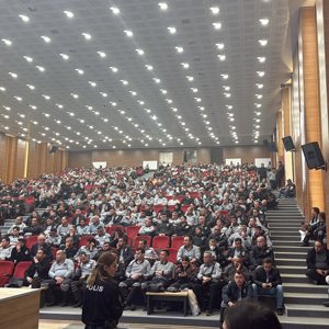 Güvenlik Görevlilerine Yönelik Kumar Bağımlılığı Eğitiminin İkinci Oturumu Gerçekleştirildi - fotoğraf 3