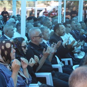 15 Temmuz Demokrasi ve Millî Birlik Günü Kapsamında Kartal Şehitliği’nde Anma Programı Düzenlendi - fotoğraf 1